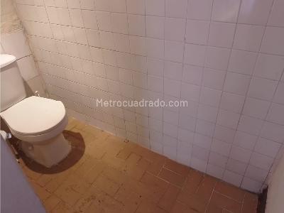 Casa de 3 alcobas en venta en Boston, Medellín, 343 m² · foto 9 de 13