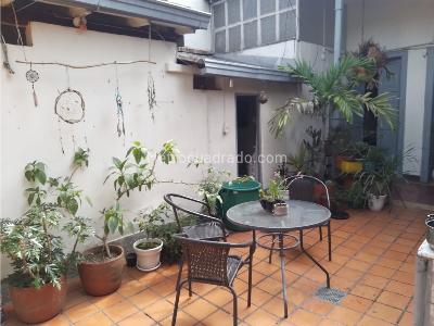 Casa de 3 alcobas en venta en Boston, Medellín, 343 m² · foto 11 de 13