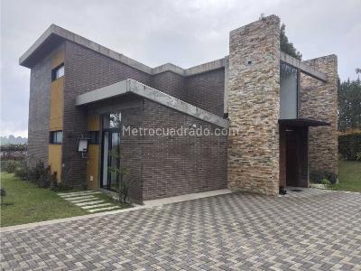 Casa de 5 alcobas en venta en Vereda La China, Medellín, 400 m² · foto 10 de 10