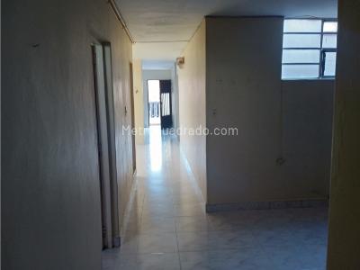 Casa de 4 alcobas en venta en Manrique, Medellín, 160 m² · foto 6 de 10