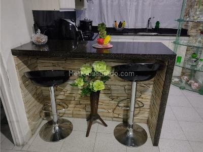 Apartamento de 2 alcobas en venta en Bombona, Medellín, 48 m² · foto 2 de 20