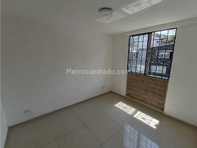 Apartaestudio en arriendo en La Candelaria, Medellín, 40 m² · foto 5 de 17