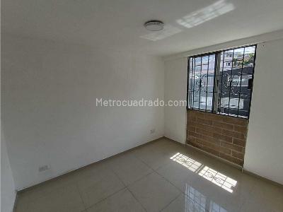 Apartaestudio en arriendo en La Candelaria, Medellín, 40 m² · foto 9 de 17