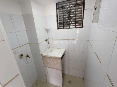 Apartaestudio en arriendo en La Candelaria, Medellín, 40 m² · foto 14 de 17