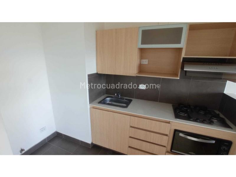 Apartamento Moderno de 2 Alcobas en Envigado - 2