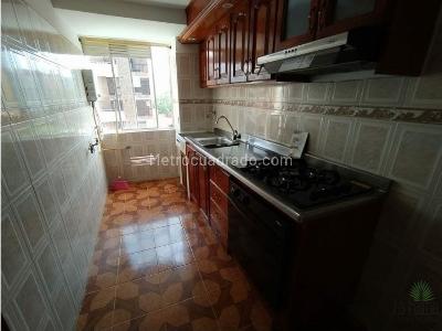 Apartamento de 3 alcobas en arriendo en Belen, Medellín, 68 m² · foto 2 de 19