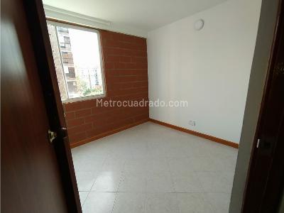 Apartamento de 3 alcobas en arriendo en Belen, Medellín, 68 m² · foto 3 de 19