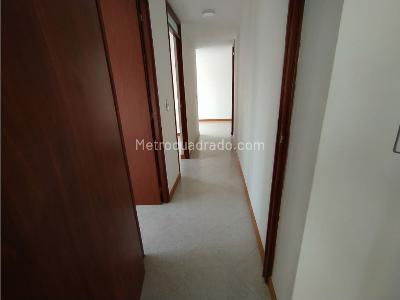 Apartamento de 3 alcobas en arriendo en Belen, Medellín, 68 m² · foto 9 de 19