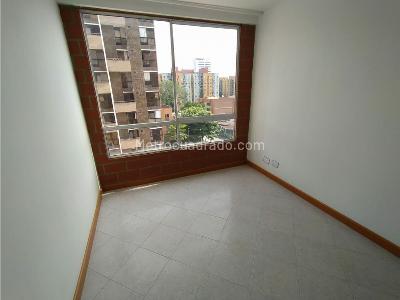 Apartamento de 3 alcobas en arriendo en Belen, Medellín, 68 m² · foto 13 de 19