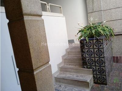 Casa de 5 alcobas en venta en Boston, Medellín, 359 m² · foto 3 de 20