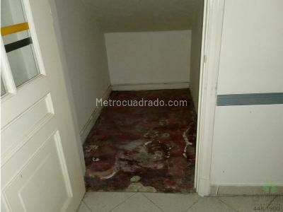 Casa de 5 alcobas en venta en Boston, Medellín, 359 m² · foto 5 de 20