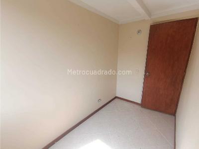 Apartamento en venta en Villa Hermosa, Medellín · foto 8 de 20