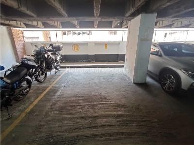 Apartamento de 5 alcobas en venta en La Candelaria, Medellín, 258 m² · foto 14 de 20