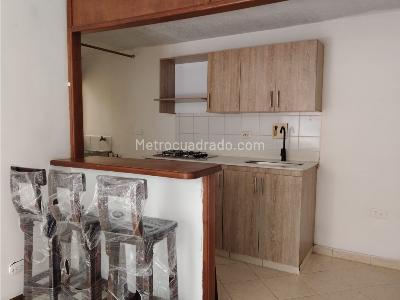 Apartamento de 3 alcobas en arriendo en Boston, Medellín, 53 m² · foto 3 de 11