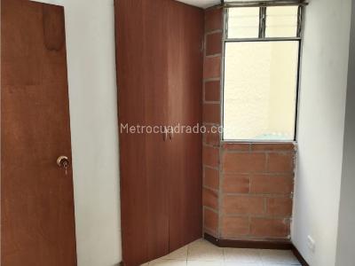Apartamento de 3 alcobas en arriendo en Boston, Medellín, 53 m² · foto 6 de 11