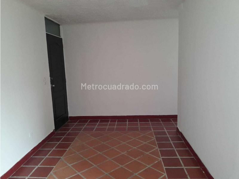 Excelente Apartamento de 2 Alcobas cerca a Avenida Oriental - 8