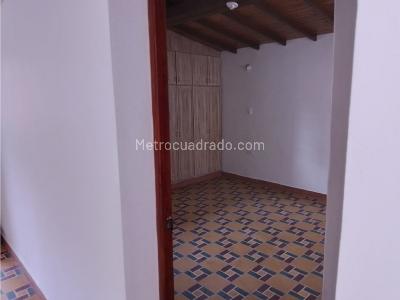 Casa de 4 alcobas en venta en Villahermos, Medellín, 110 m² · foto 6 de 14