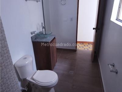 Casa de 4 alcobas en venta en Villahermos, Medellín, 110 m² · foto 9 de 14