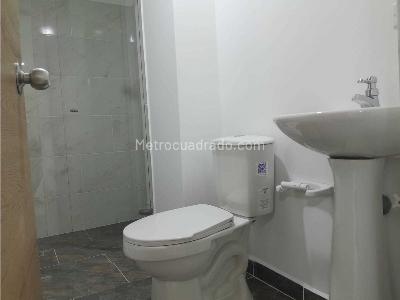 Apartaestudio en venta en Manrique, Medellín, 34 m² · foto 7 de 11