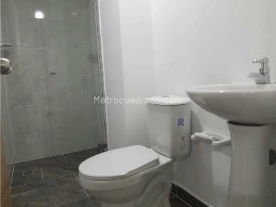 Apartaestudio en venta en Manrique, Medellín, 34 m² · foto 9 de 11