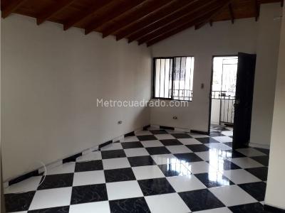 Casa de 3 alcobas en venta en Los Angeles, Medellín, 95 m² · foto 2 de 13