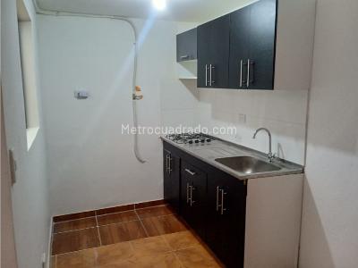 Apartamento de 2 alcobas en arriendo en La Piñuela, Medellín, 60 m² · foto 2 de 20