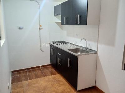 Apartamento de 2 alcobas en arriendo en La Piñuela, Medellín, 60 m² · foto 3 de 20