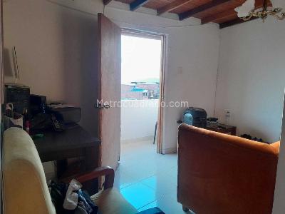 Casa de 3 alcobas en venta en Enciso, Medellín, 90 m² · foto 4 de 18