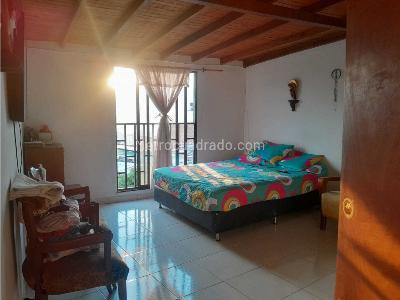 Casa de 3 alcobas en venta en Enciso, Medellín, 90 m² · foto 15 de 18