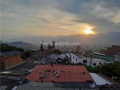 Casa de 3 alcobas en venta en Enciso, Medellín, 90 m² · foto 17 de 18