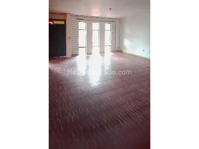 Casa de 4 alcobas en venta en Villa Hermosa, Medellín, 135 m² · foto 3 de 16