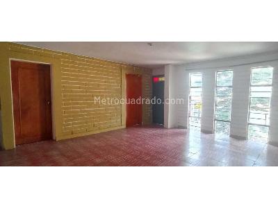 Casa de 4 alcobas en venta en Villa Hermosa, Medellín, 135 m² · foto 4 de 16