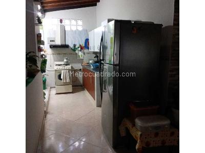 Apartamento en venta en Villa Hermosa, Medellín · foto 2 de 17
