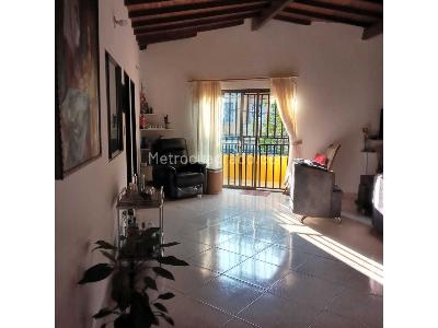 Apartamento en venta en Villa Hermosa, Medellín · foto 4 de 17