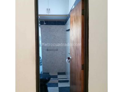 Apartamento en venta en Villa Hermosa, Medellín · foto 6 de 17