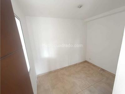 Apartamento en venta en La Milagrosa, Medellín · foto 5 de 20