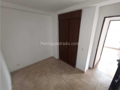 Apartamento en venta en La Milagrosa, Medellín · foto 9 de 20
