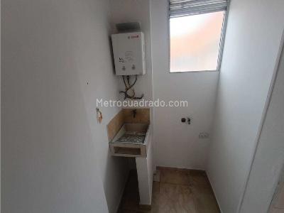 Apartamento en venta en La Milagrosa, Medellín · foto 12 de 20