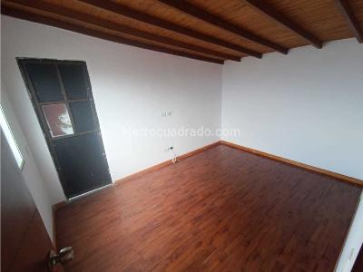 Apartamento en venta en La Milagrosa, Medellín · foto 15 de 20