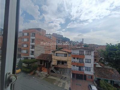 Apartamento en venta en La Milagrosa, Medellín · foto 16 de 20
