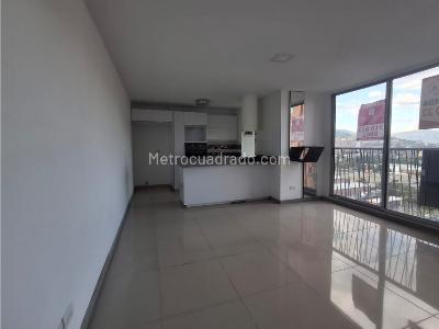 Apartamento de 2 alcobas en venta en Restrepo Narajo, Sabaneta, 76 m² · foto 2 de 14