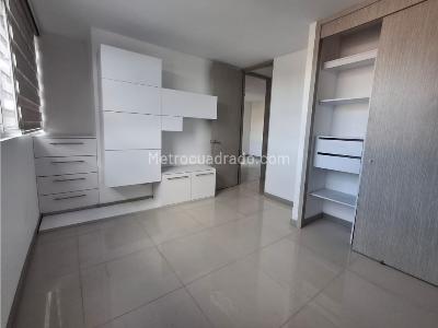 Apartamento de 2 alcobas en venta en Restrepo Narajo, Sabaneta, 76 m² · foto 4 de 14