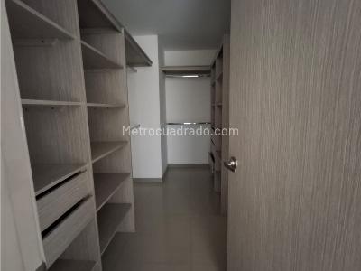 Apartamento de 2 alcobas en venta en Restrepo Narajo, Sabaneta, 76 m² · foto 7 de 14