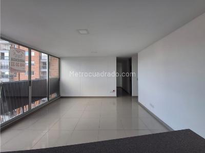 Apartamento de 2 alcobas en venta en Restrepo Narajo, Sabaneta, 76 m² · foto 12 de 14