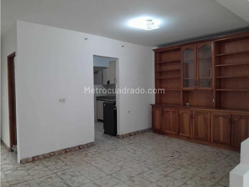 3BR House Near Comfama Aranjuez, Medellín - 4