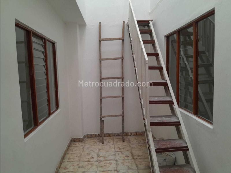 3BR House Near Comfama Aranjuez, Medellín - 9