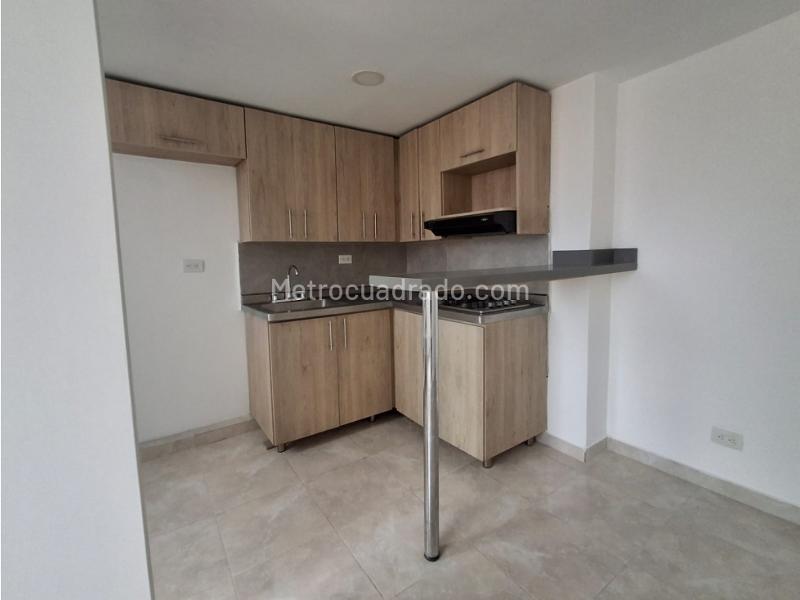 2BR Apartment for Rent near D1 & ARA in San Antonio de Prado (38 m²)