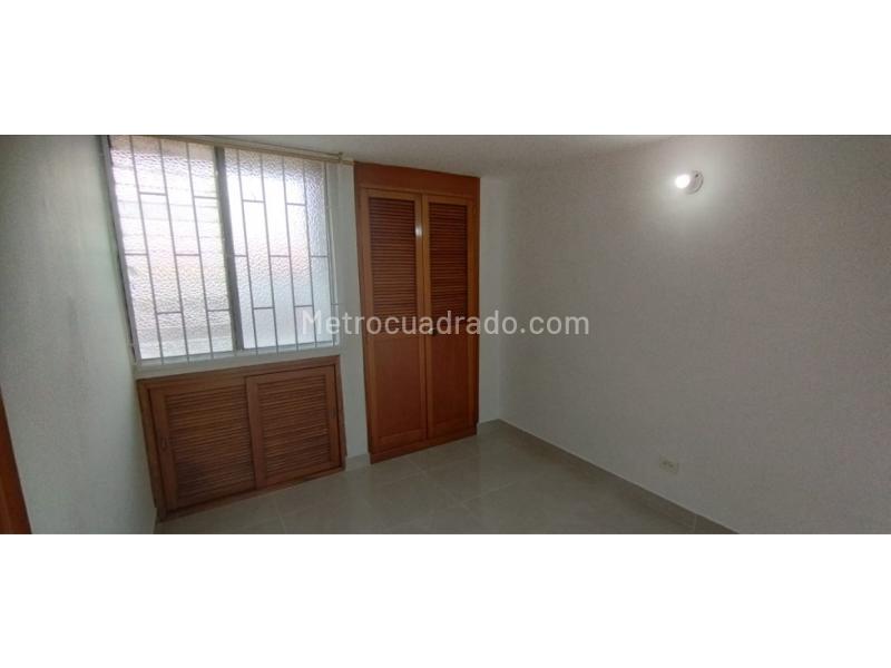 Apartamento Hermoso de 4 Alcobas en Belén San Bernardo - 3