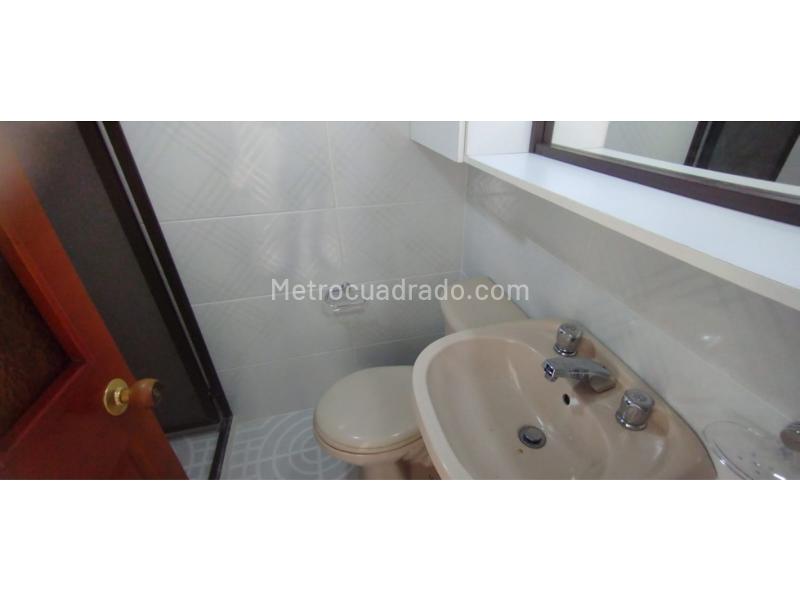 Apartamento Hermoso de 4 Alcobas en Belén San Bernardo - 8