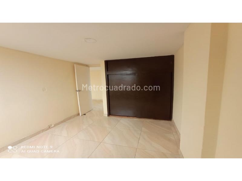 Spacious 3BR Apartment in Villa Hermosa - 5
